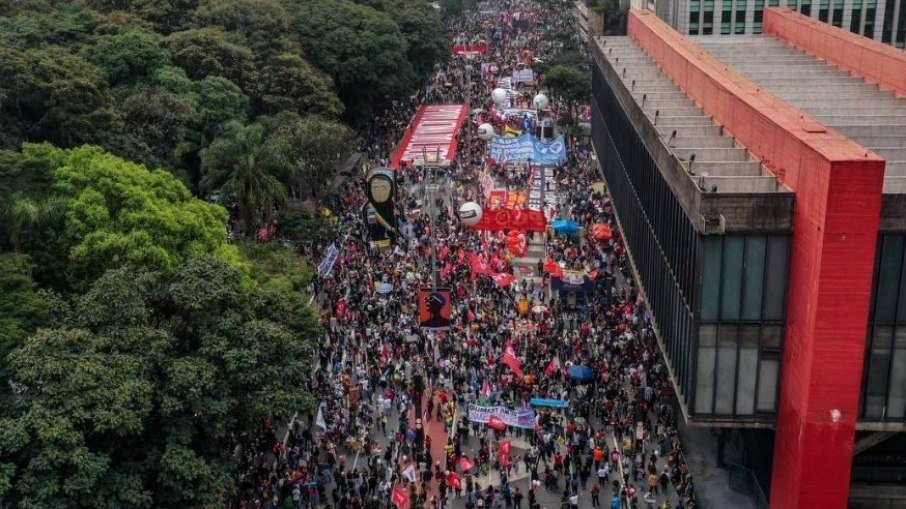 Actions against Bolsonaro have been confirmed in 16 countries and 251 Brazilian cities