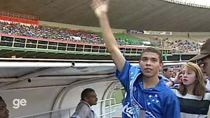 Remember Ronaldo's goals for Cruzeiro