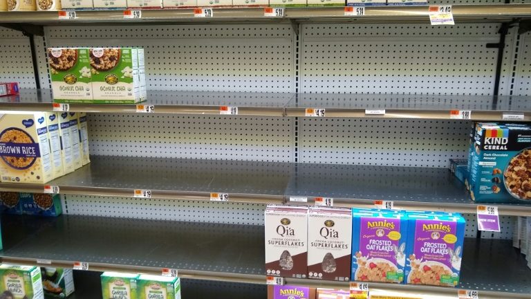 Omicron leaves US supermarket shelves almost empty