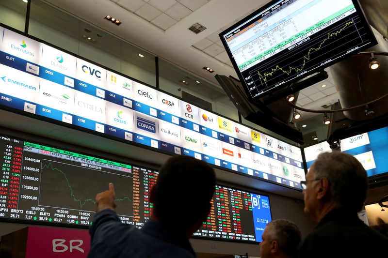 Ibovespa drops as commodity stocks weigh;  Luisa magazine is sinking after the loss